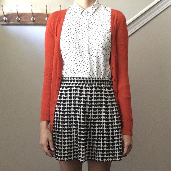 H&M Size 4 Minimal Hearts Off White 3/4sleeves Button down with chest POCKETS! - Picture 2 of 12